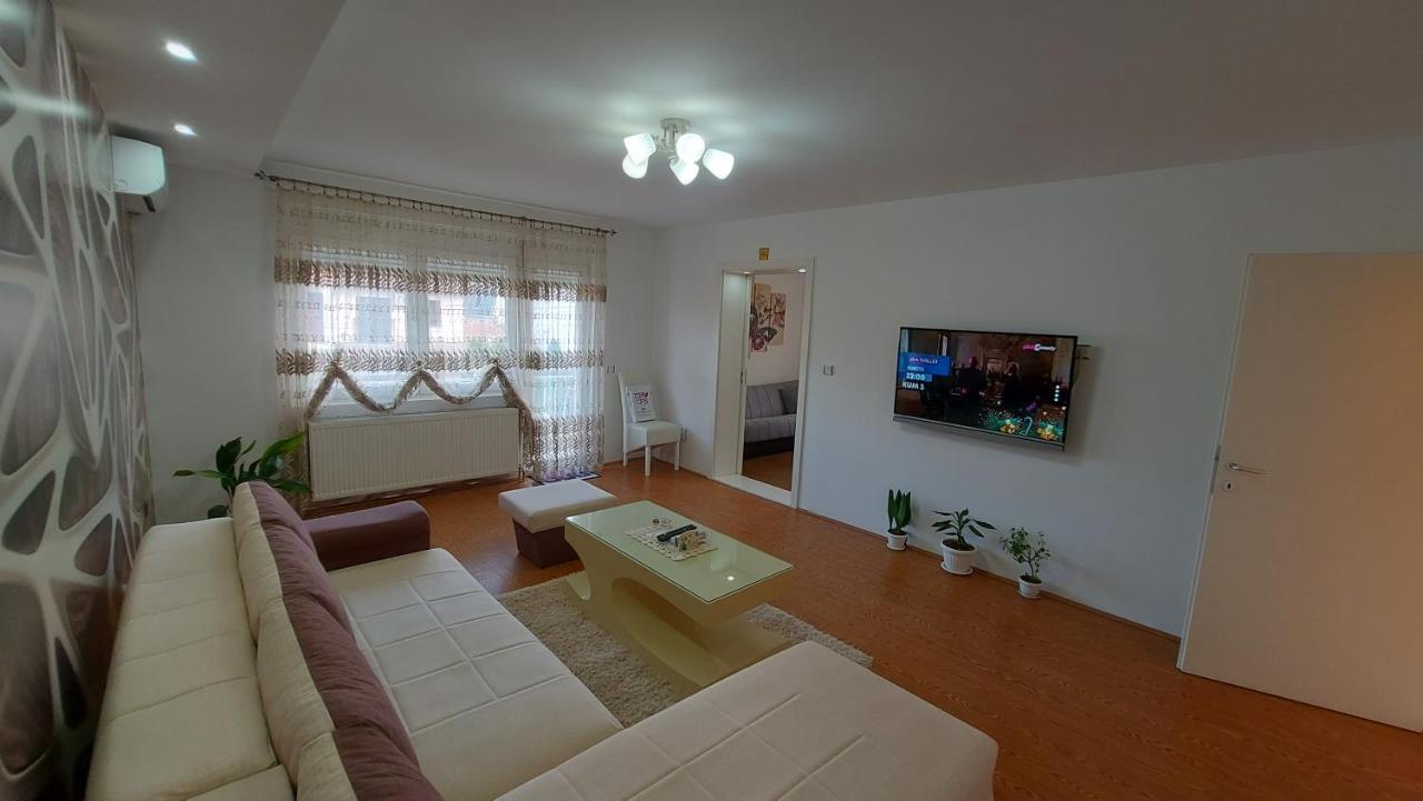 Exclusive Apartamento Paraćin Exterior foto