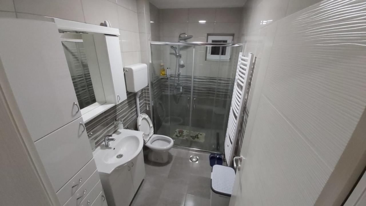 Exclusive Apartamento Paraćin Exterior foto